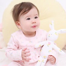 Load image into Gallery viewer, Albetta Crochet Heart Lilliana Bunny Toy