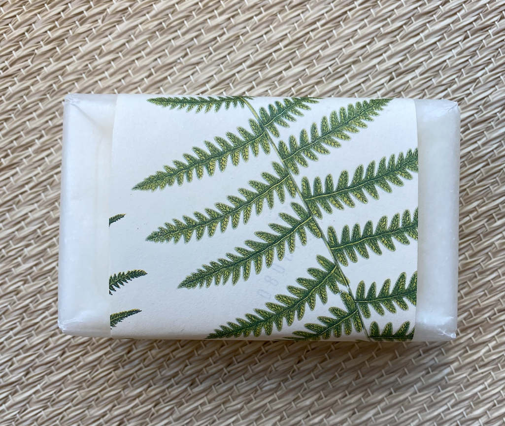 Sting in the tail - 200g green tea wrapped soap