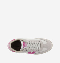 Load image into Gallery viewer, Victoria - Fucsia Trainer
