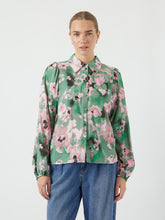 Load image into Gallery viewer, YAS - Wingy Shirt, Deep Mint
