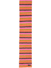 Load image into Gallery viewer, V.FRAAS - Knitted scarf in retro zigzag design
