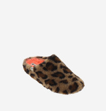 Load image into Gallery viewer, Victoria- Beige Slippers
