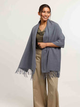 Load image into Gallery viewer, V.FRAAS - Elegant Cashmink stole with delicate glitter
