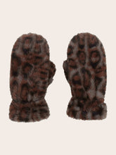 Load image into Gallery viewer, Fraas - Faux Fur Mittens
