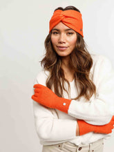 Load image into Gallery viewer, V.FRAAS - Single-colored knitted gloves
