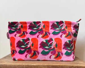 Les Touristes velvet bags
