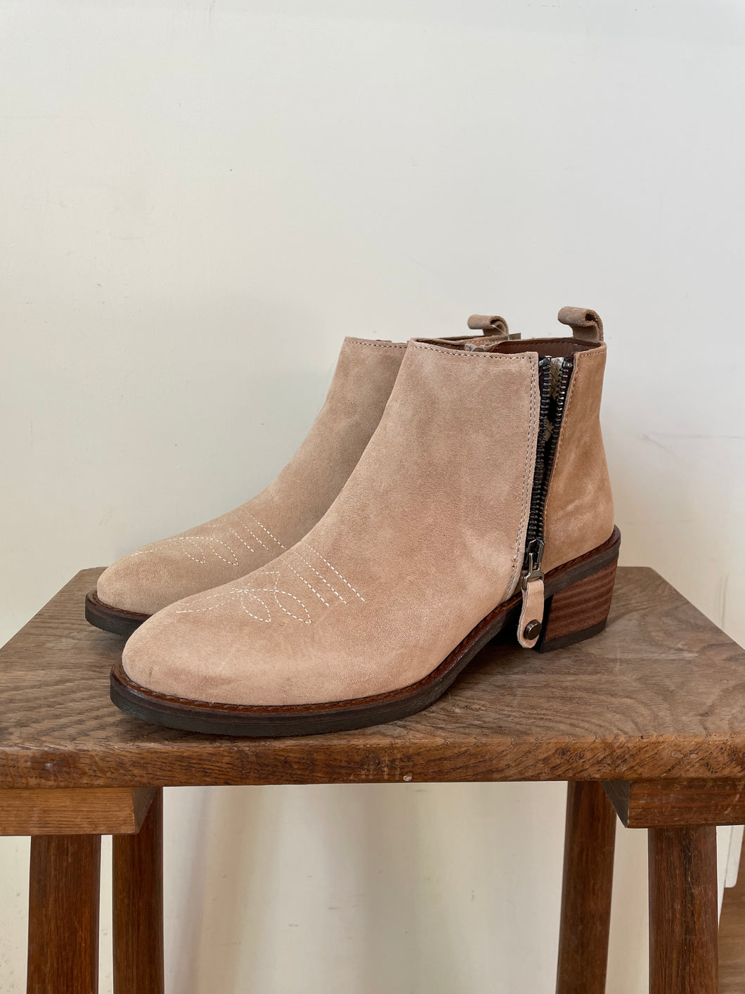 Alpe- Short Western Boot