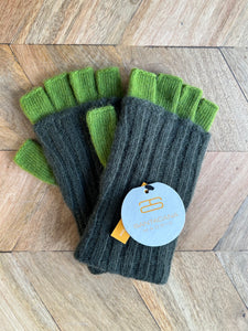 Santacana - Wool Fingerless Gloves
