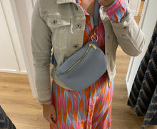 Load image into Gallery viewer, Miss Sugar - Zipped Cross Body Bag
