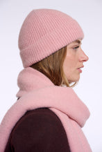 Load image into Gallery viewer, Rino &amp; Pelle - Kalina Beanie
