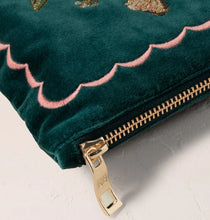 Load image into Gallery viewer, Elizabeth Scarlett Lily Of The Vally - Everyday Pouch
