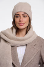 Load image into Gallery viewer, Rino &amp; Pelle - Loes Beanie

