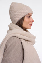 Load image into Gallery viewer, Rino &amp; Pelle - Loes Beanie
