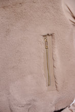 Load image into Gallery viewer, Rino and Pelle Nikki Waistcoat
