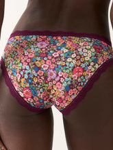 Load image into Gallery viewer, Stripe &amp; Stare single knickers
