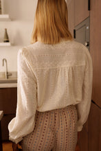 Load image into Gallery viewer, In April 1986 Chemise Molly
