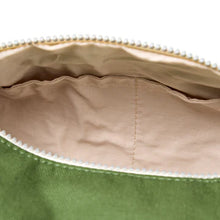 Load image into Gallery viewer, Roka Mayfair Washbag
