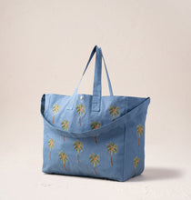 Load image into Gallery viewer, Elizabeth Scarlett - Sunset Palm Carryall
