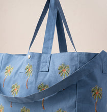 Load image into Gallery viewer, Elizabeth Scarlett - Sunset Palm Carryall
