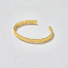 Load image into Gallery viewer, Ashiana WATERPROOF Tatti gold bangle
