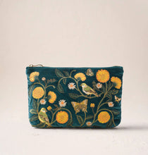 Load image into Gallery viewer, Elizabeth Scarlett - Everyday Pouch
