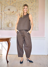 Load image into Gallery viewer, Black Colour - Mallu Barrel Pant
